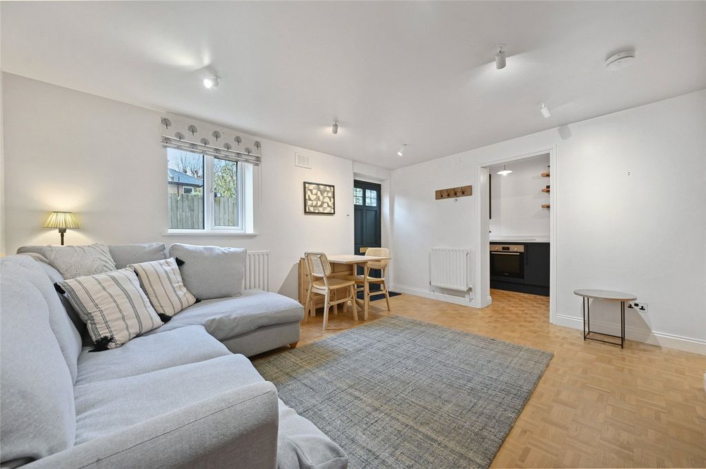 Property photo 1 of 9 Picture No. 07