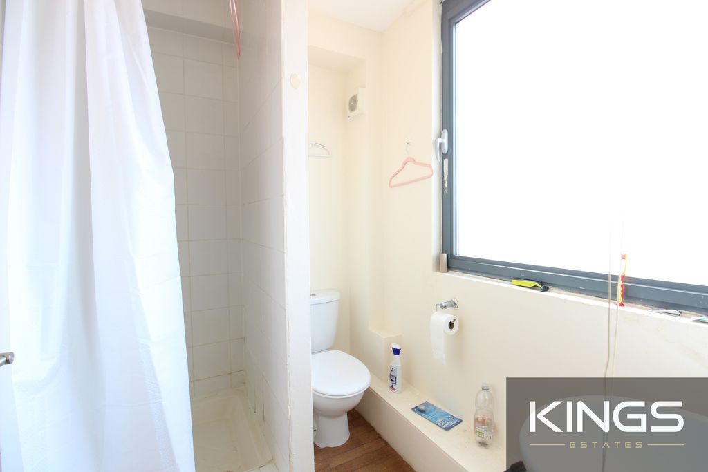 Property photo 2 of 3