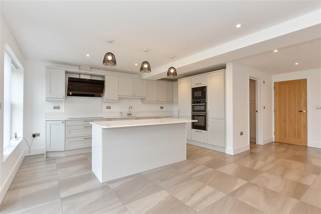 Property photo 3 of 15 Lounge/Kitchen/Dining Room