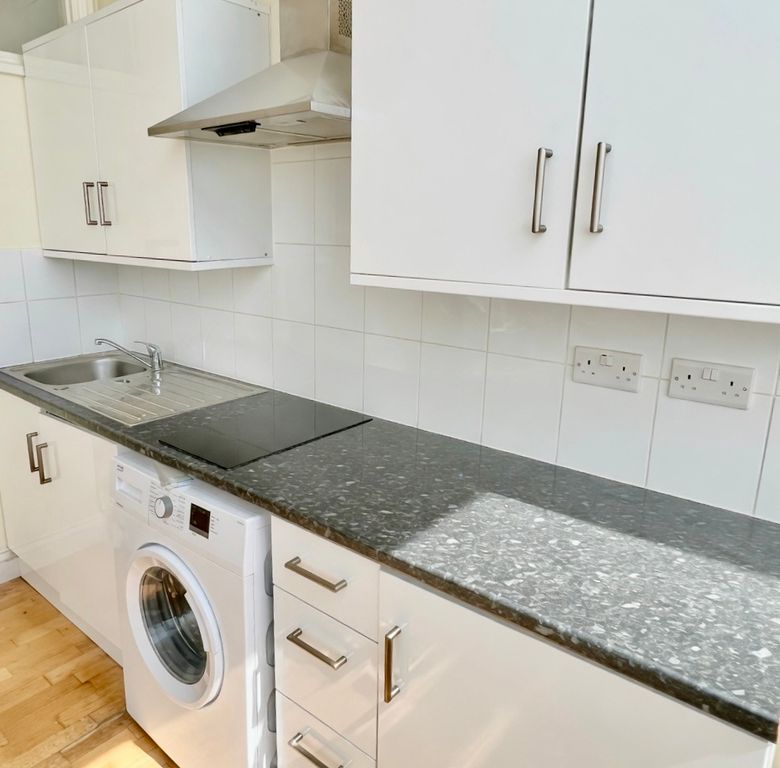 Property photo 2 of 3