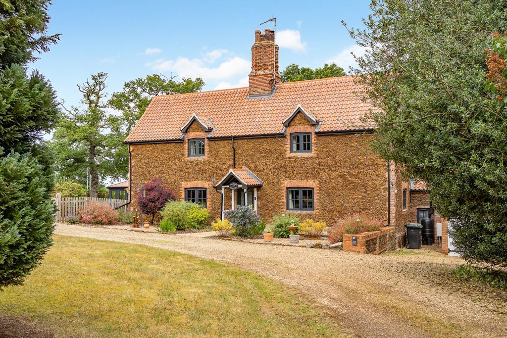 Property photo 1 of 52 5188801