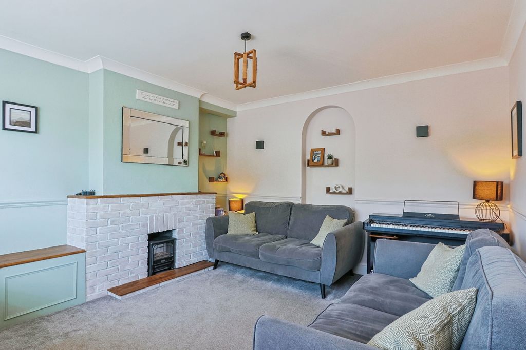 Property photo 2 of 25 Pbox-Img.Jpg