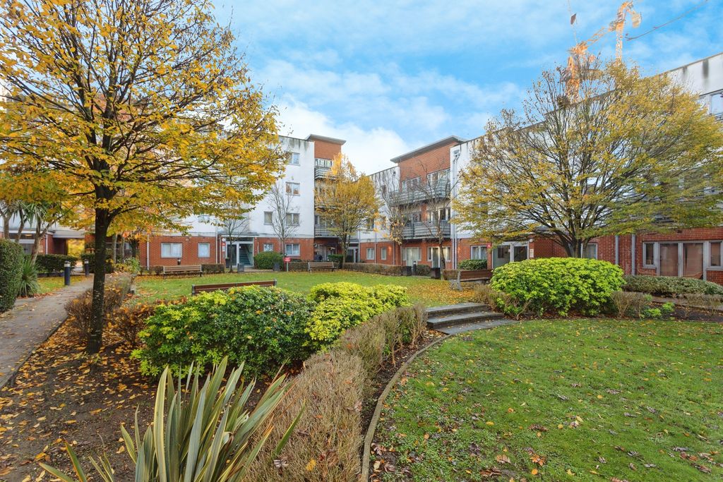 Property photo 1 of 11 1