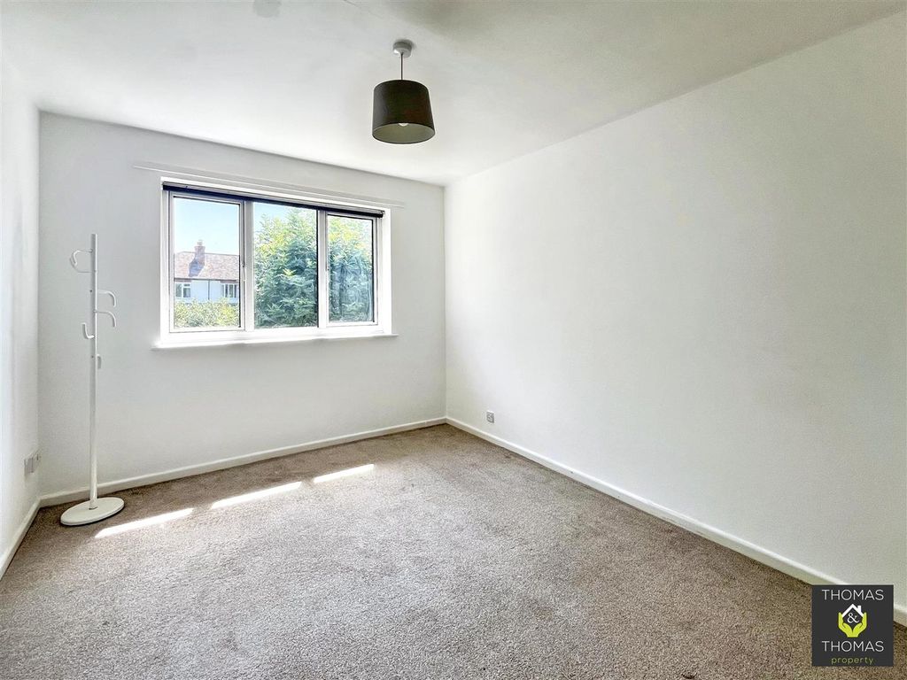Additional image 5 of 2 bed maisonette for salePinemount Road, Hucclecote GL3