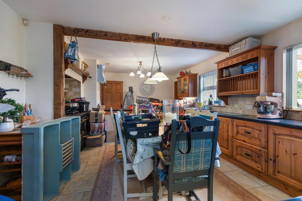 Additional image 8 of 4 bed detached house for sale246 Ballynahinch Road, Dromore BT25