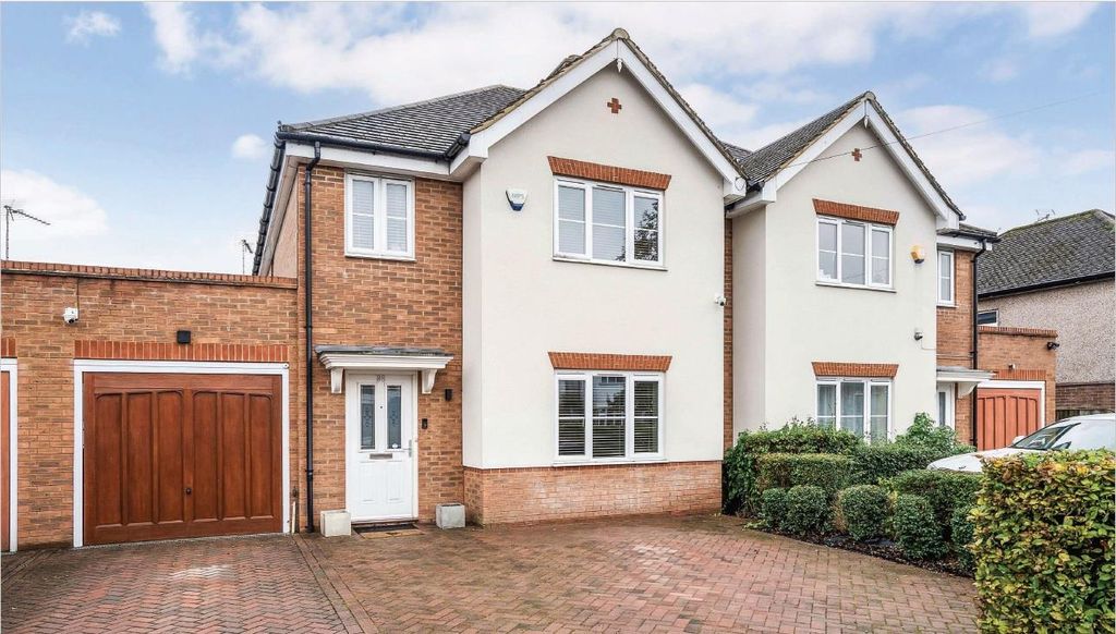 Property photo 1 of 9 Coopers Estate Agent