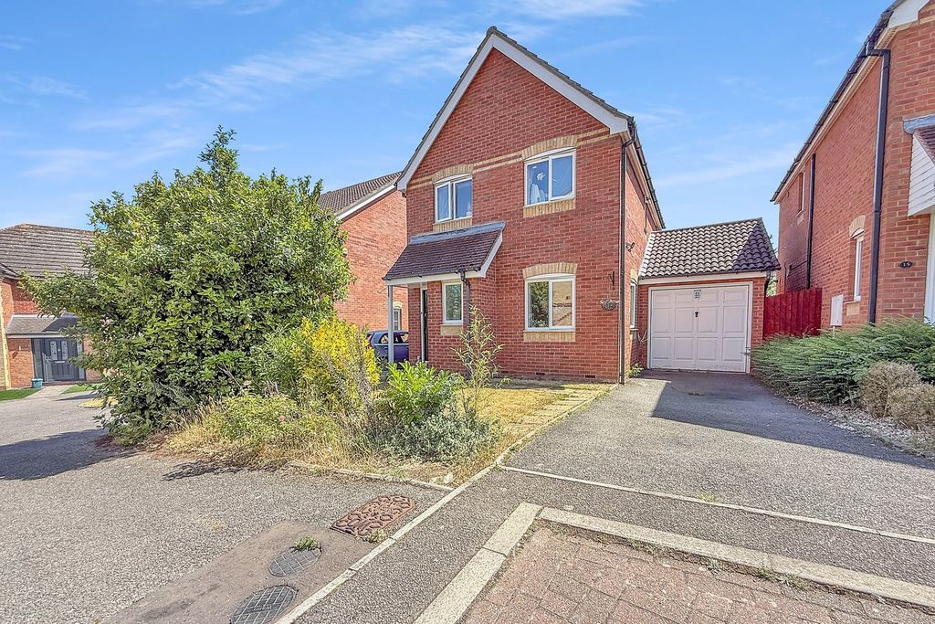 Property photo 1 of 17
