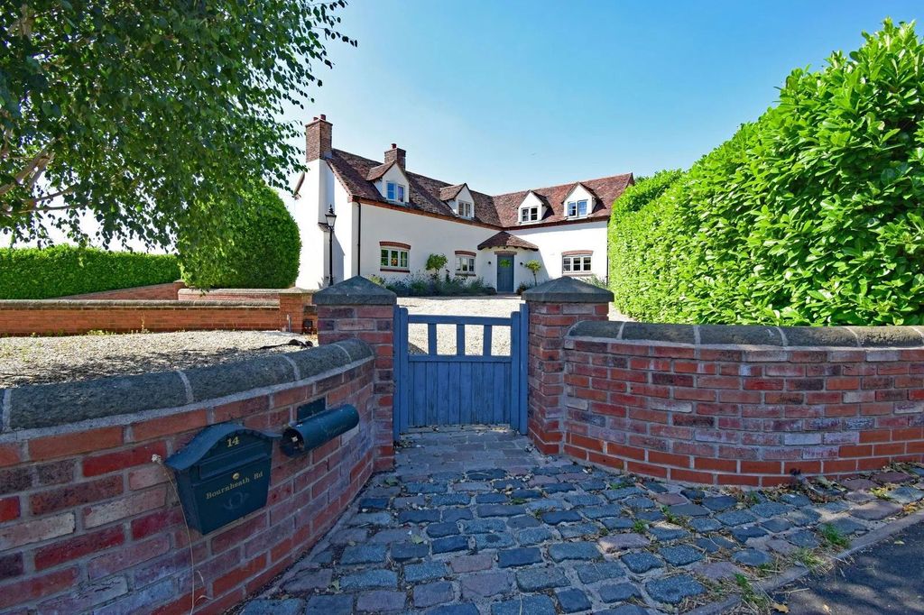 Property photo 1 of 32