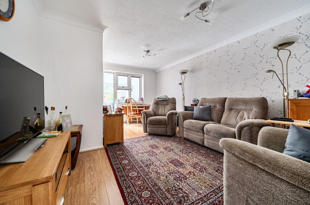 Property photo 3 of 15