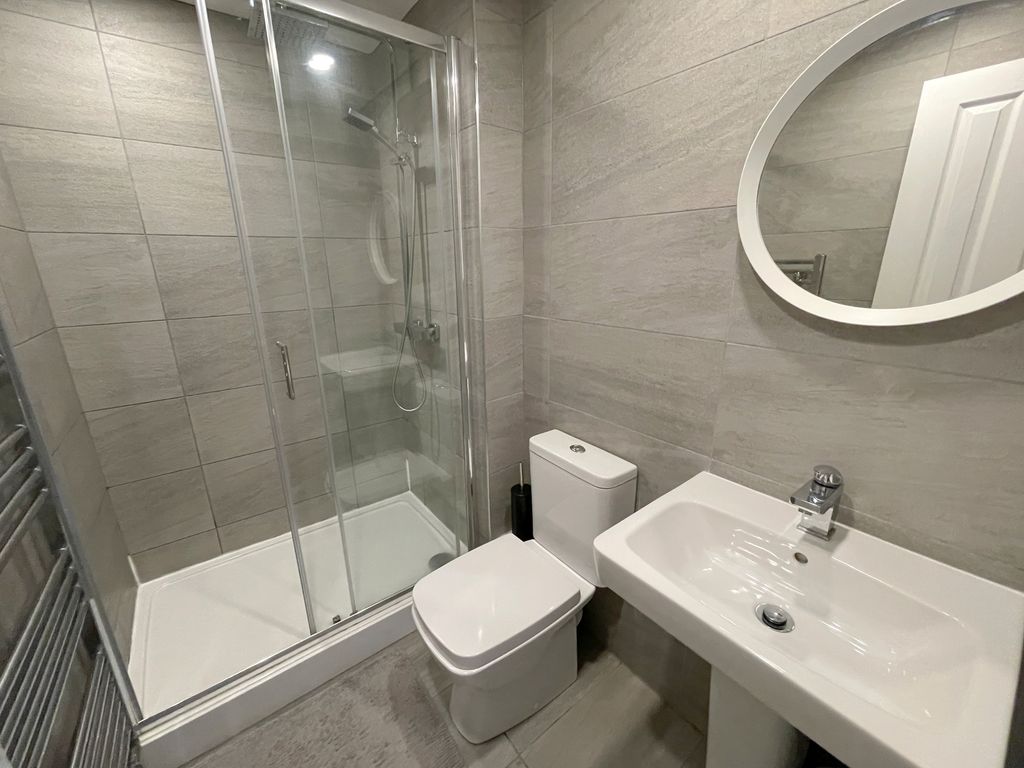 Property photo 3 of 3 63 Halsbury7