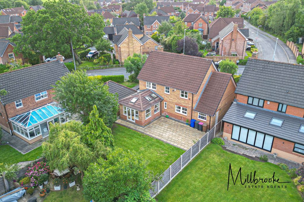 Property photo 3 of 39