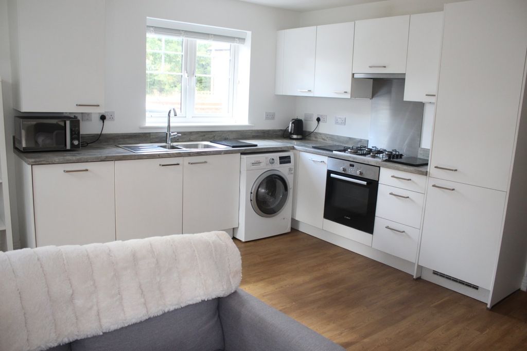 Property photo 2 of 13 Picture No. 39