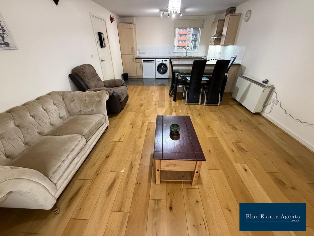 Property photo 1 of 13 Open Plan Lounge
