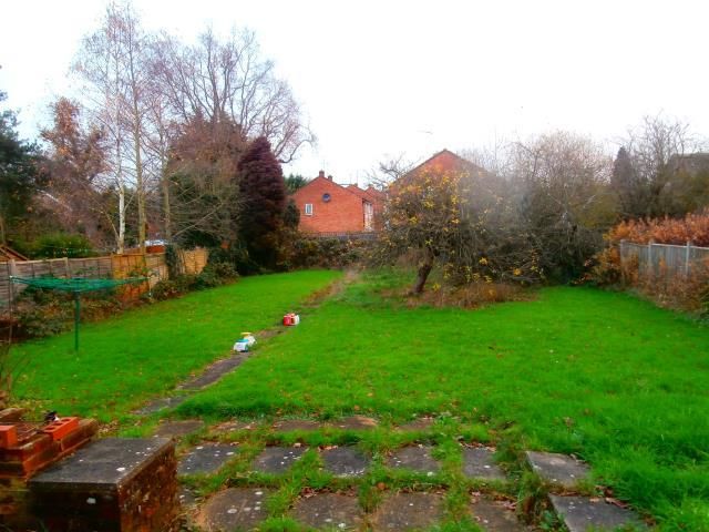 Property photo 3 of 8 Garden