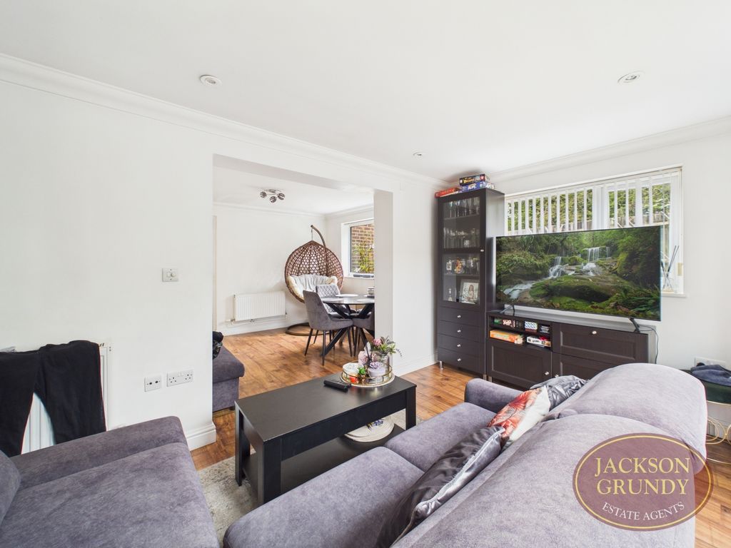 Property photo 3 of 16 Dulverton Road