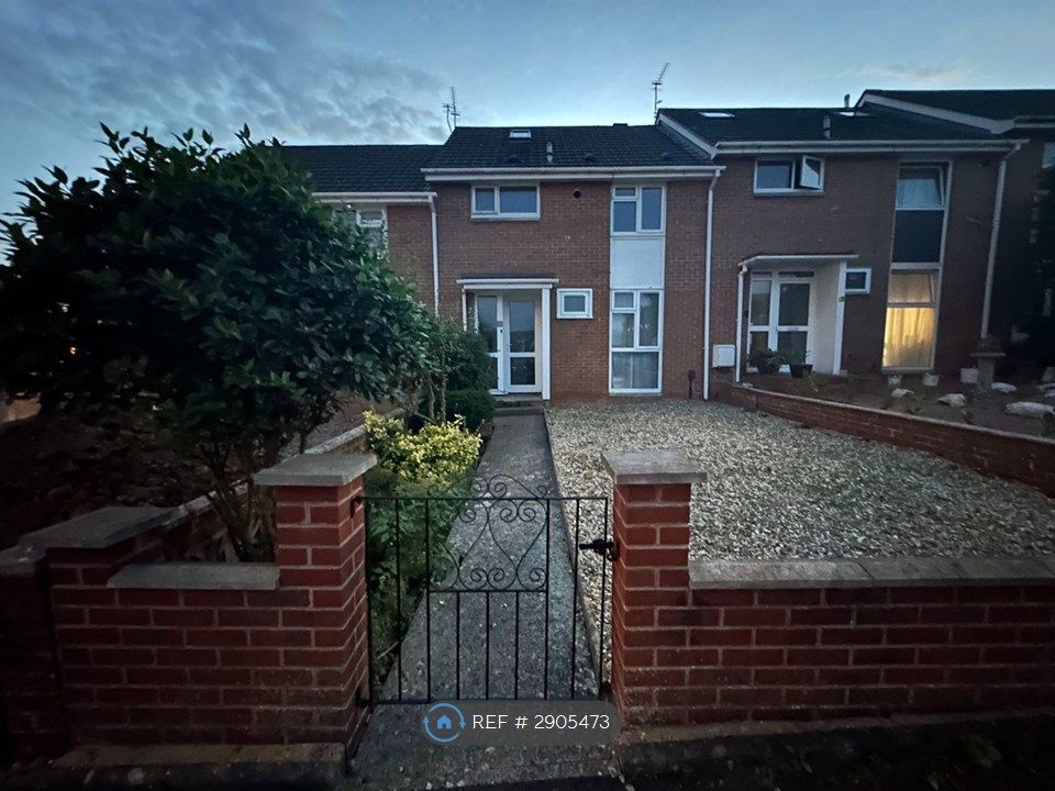 Property photo 2 of 9