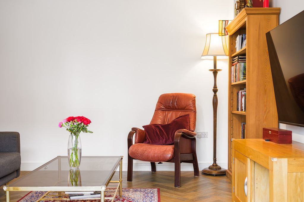 Property photo 3 of 24