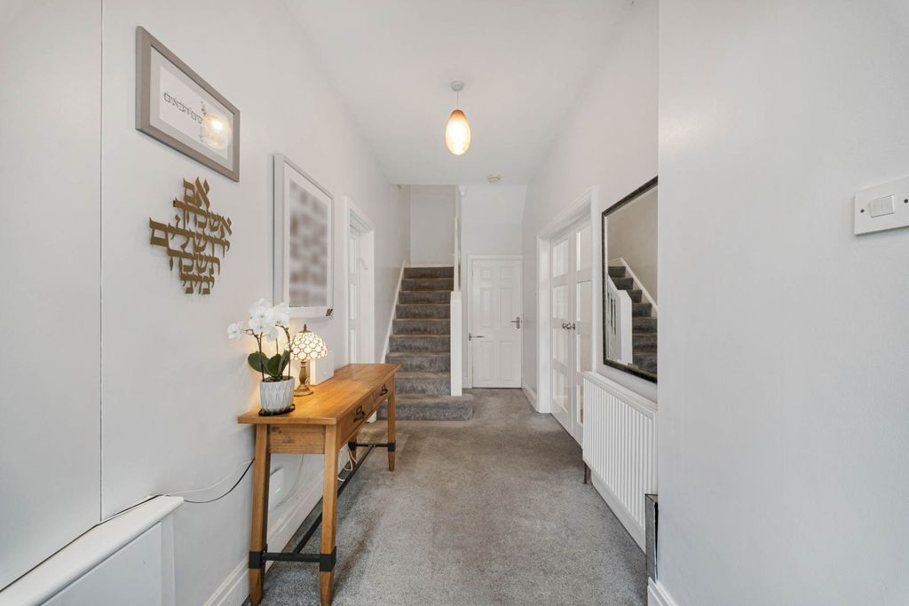 Property photo 2 of 45