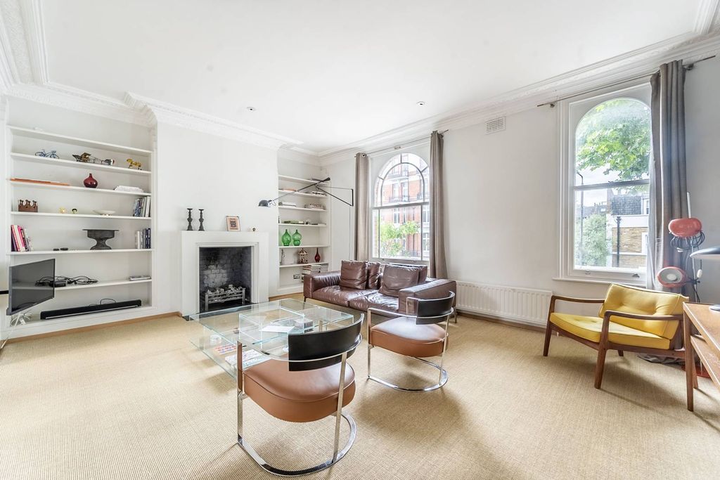 Property photo 2 of 15