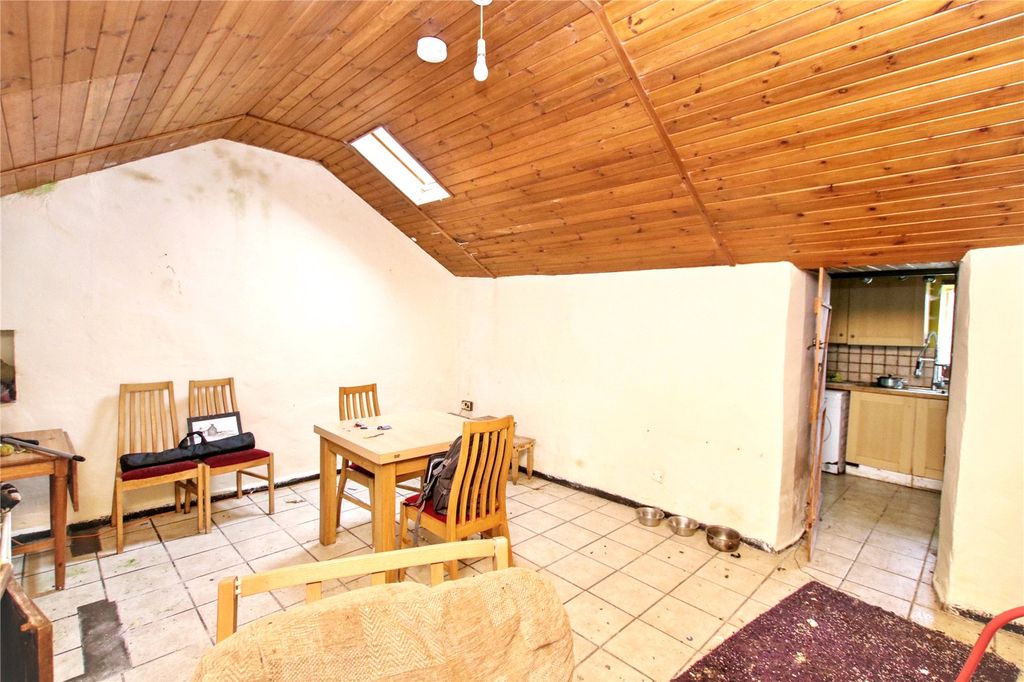 Property photo 2 of 17 Living Room