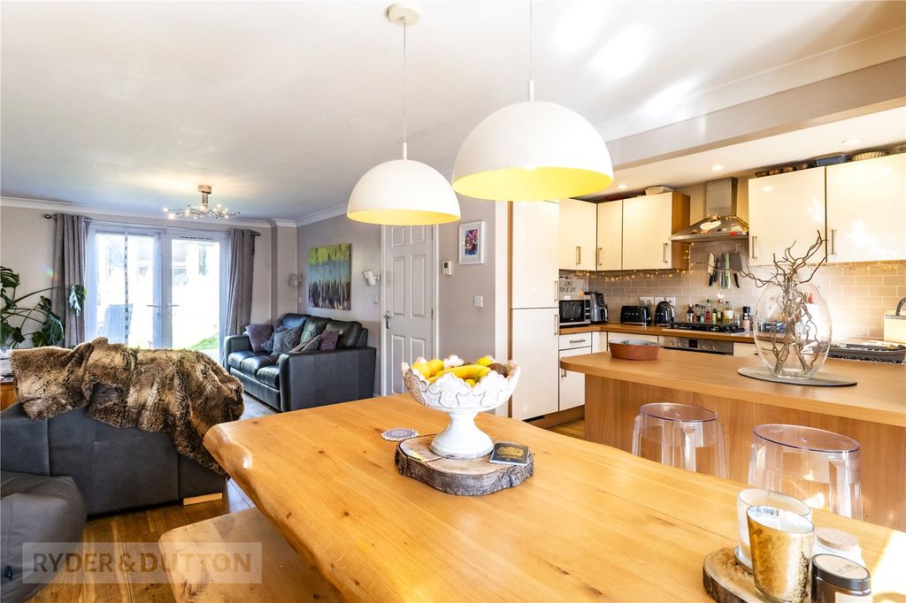 Property photo 2 of 22 Open Plan Living