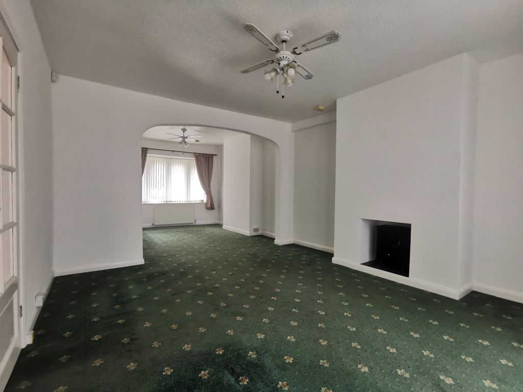 Property photo 2 of 26