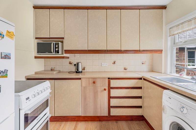 Property photo 3 of 17 Photo 7
