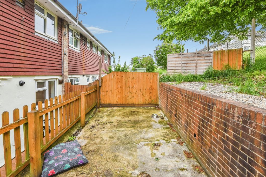Property photo 3 of 12