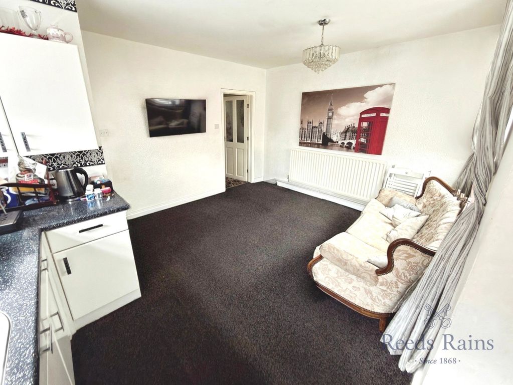 Property photo 2 of 15 Pbox-Img.Jpg