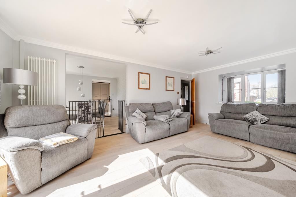 Property photo 3 of 21 Reception Room