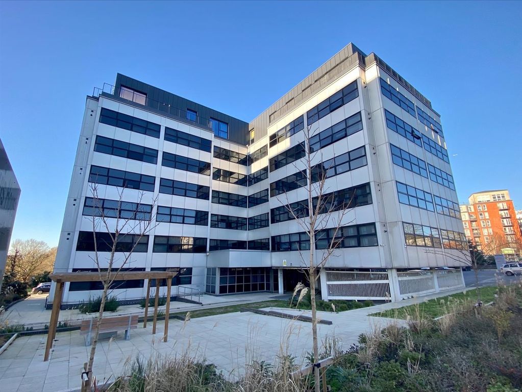 Property photo 1 of 5 Full Description