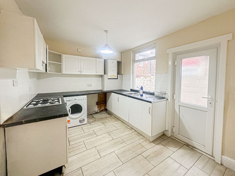 Property photo 2 of 10 Photo 6