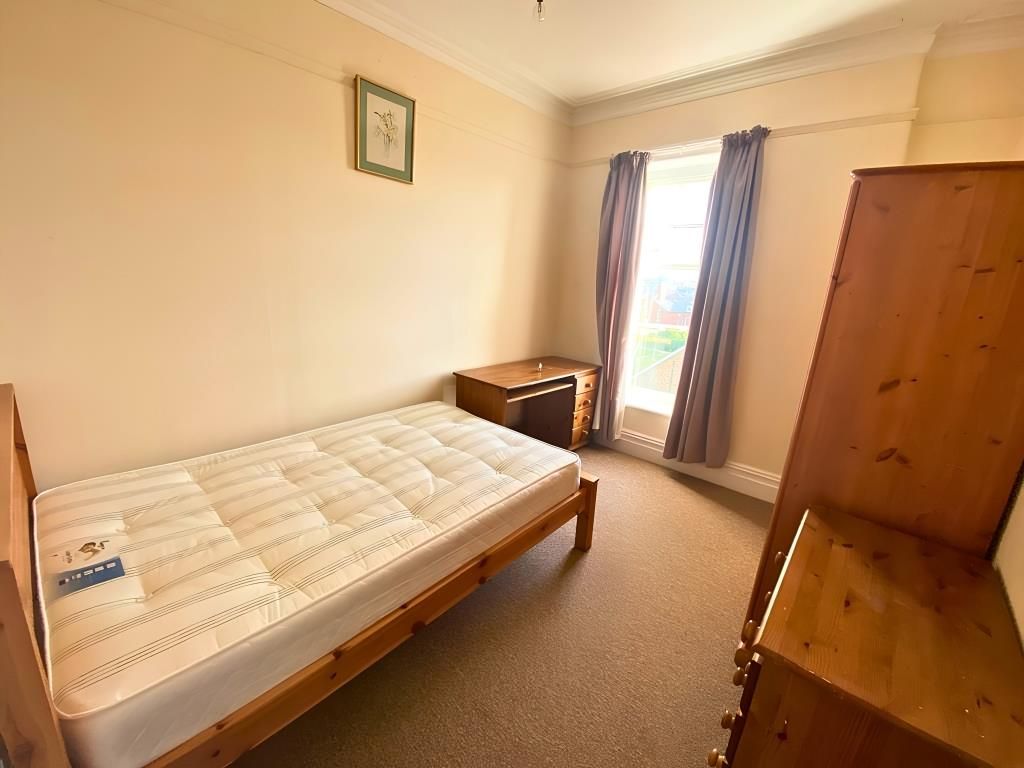 Property photo 1 of 7 Bedroom 5.Jpg