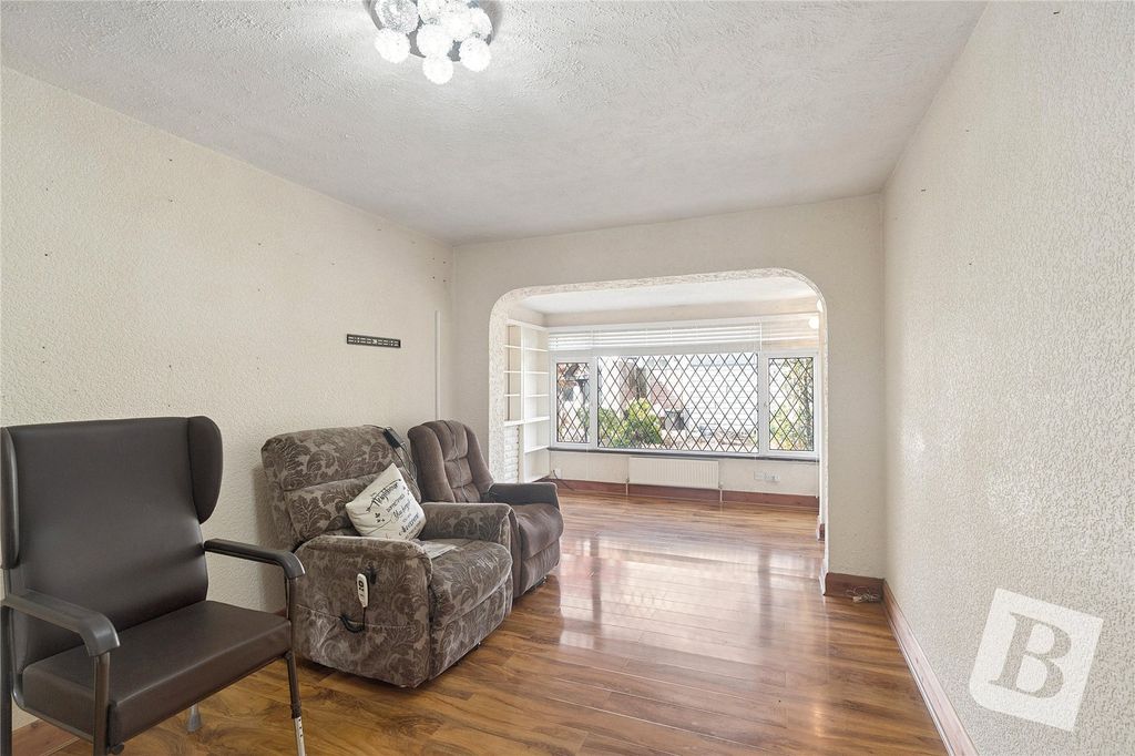 Property photo 2 of 11 Picture No. 12