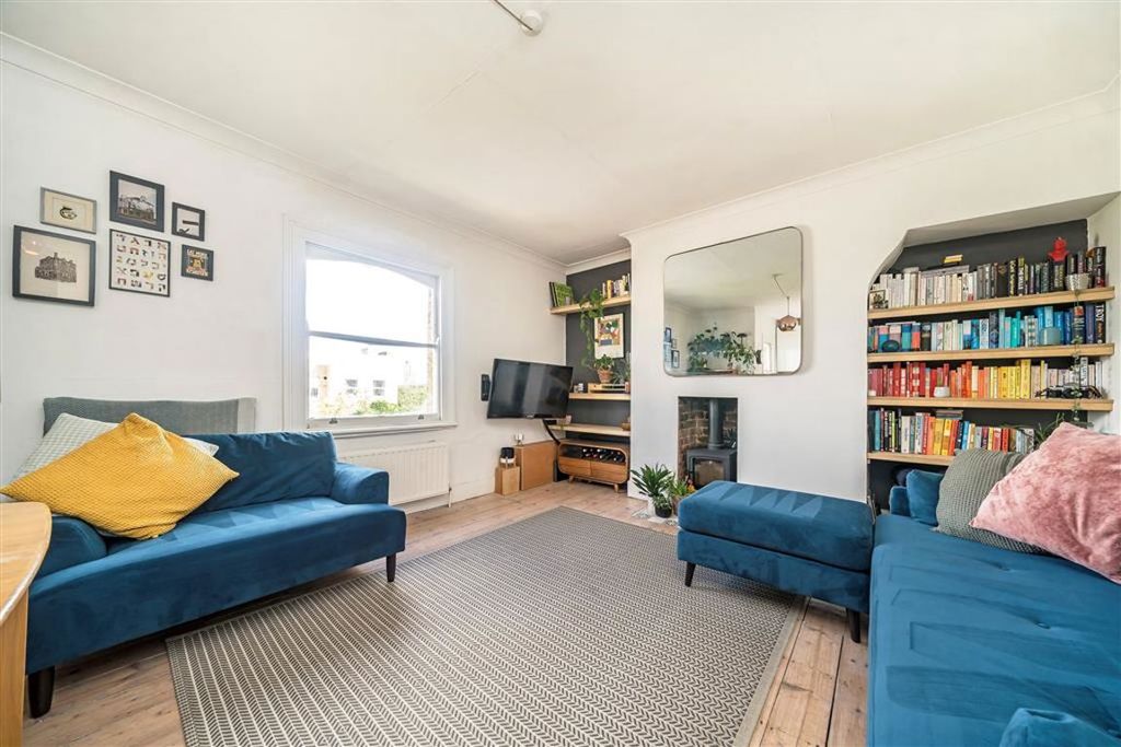 Property photo 2 of 6