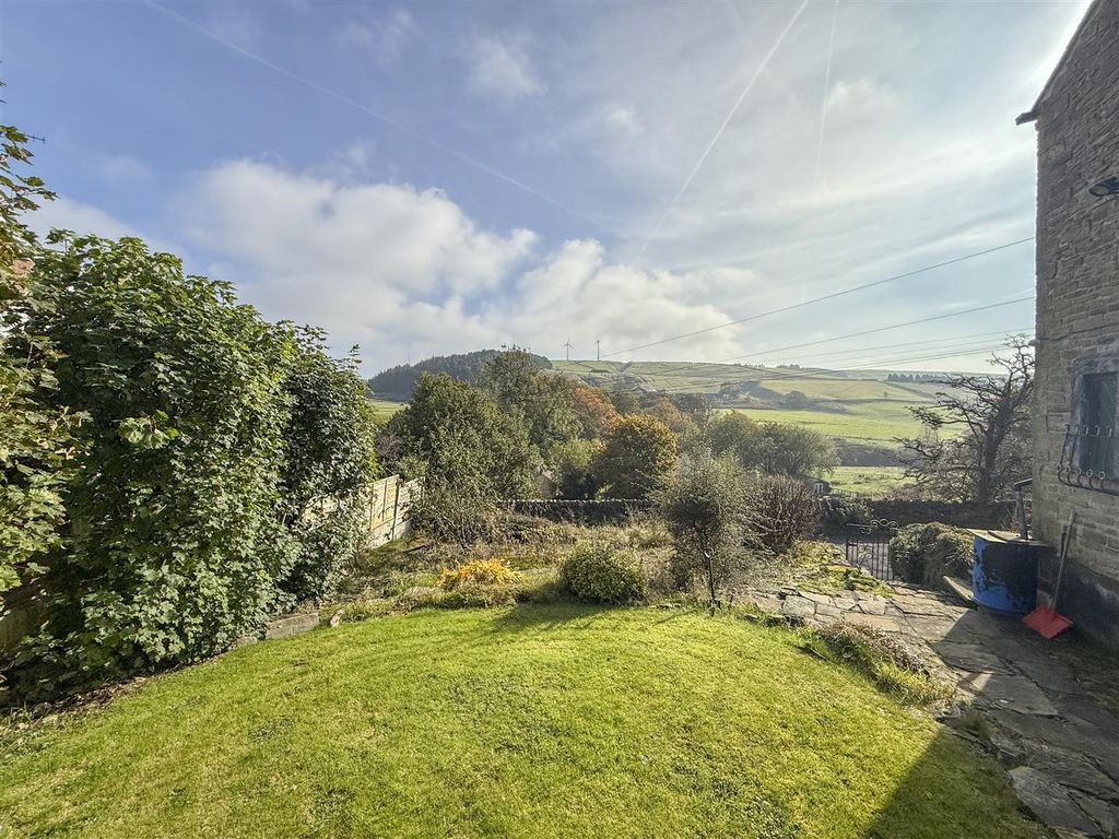 Property photo 2 of 22 2