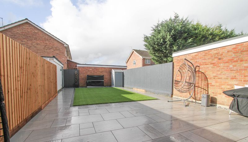 Property photo 3 of 15 Garden