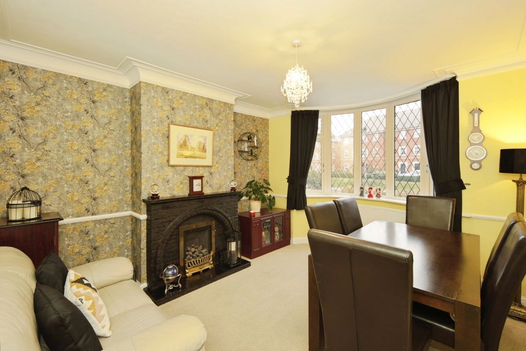Property photo 2 of 19 Pbox-Img.Jpg