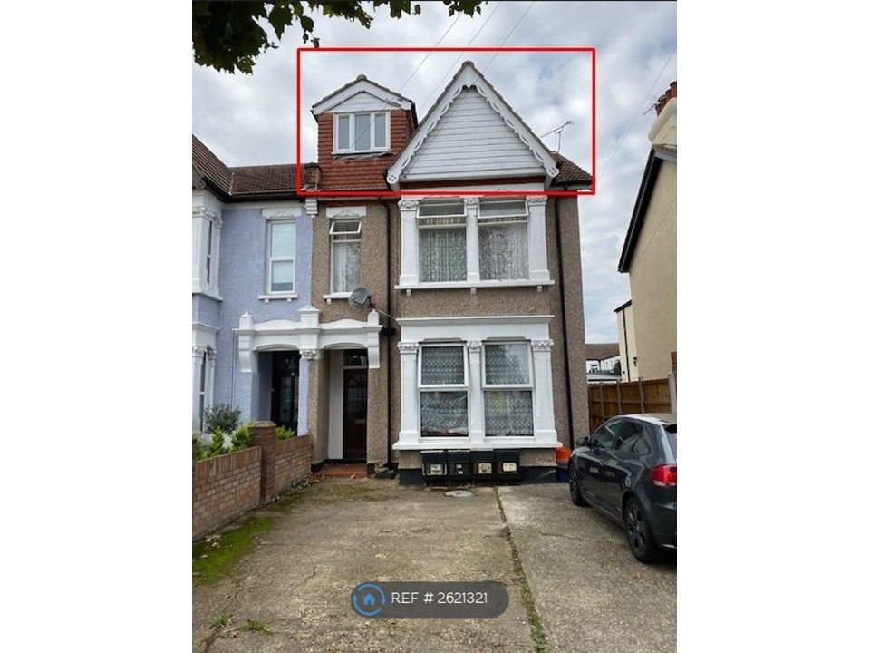 Property photo 1 of 20 Top Floor Flat