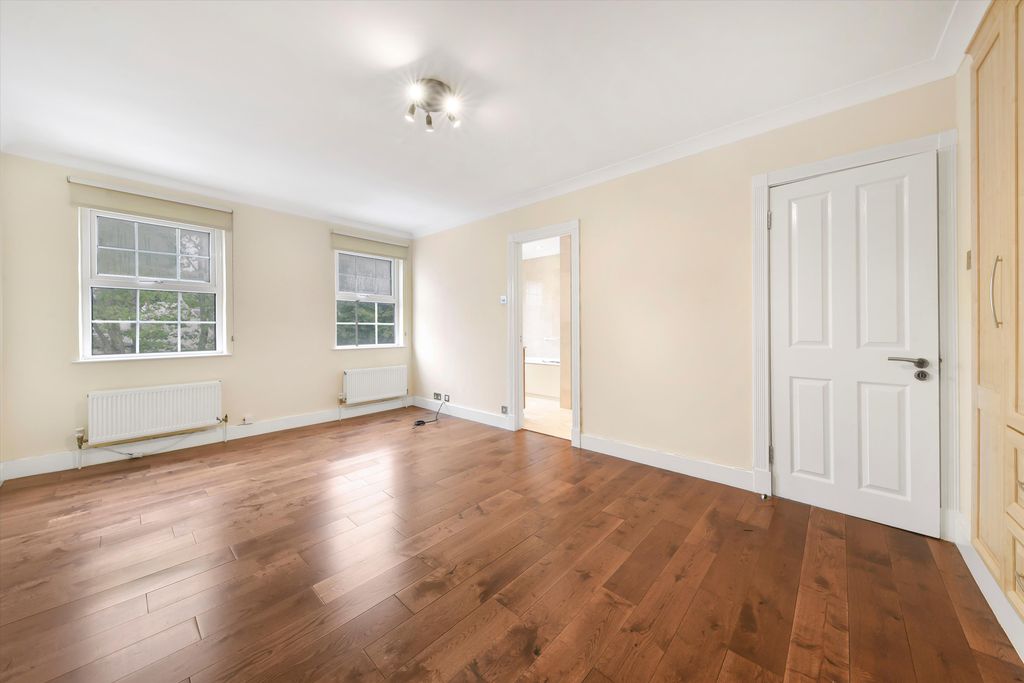 Property photo 2 of 17 Image