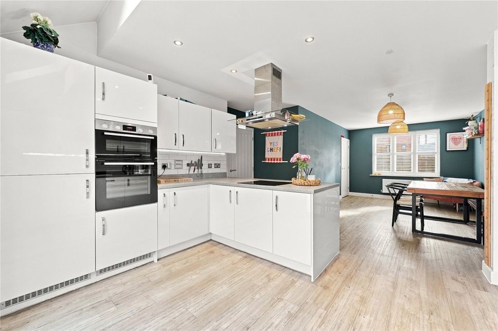 Property photo 2 of 22 Picture No. 03