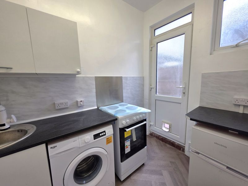 Property photo 3 of 4 Kitchen