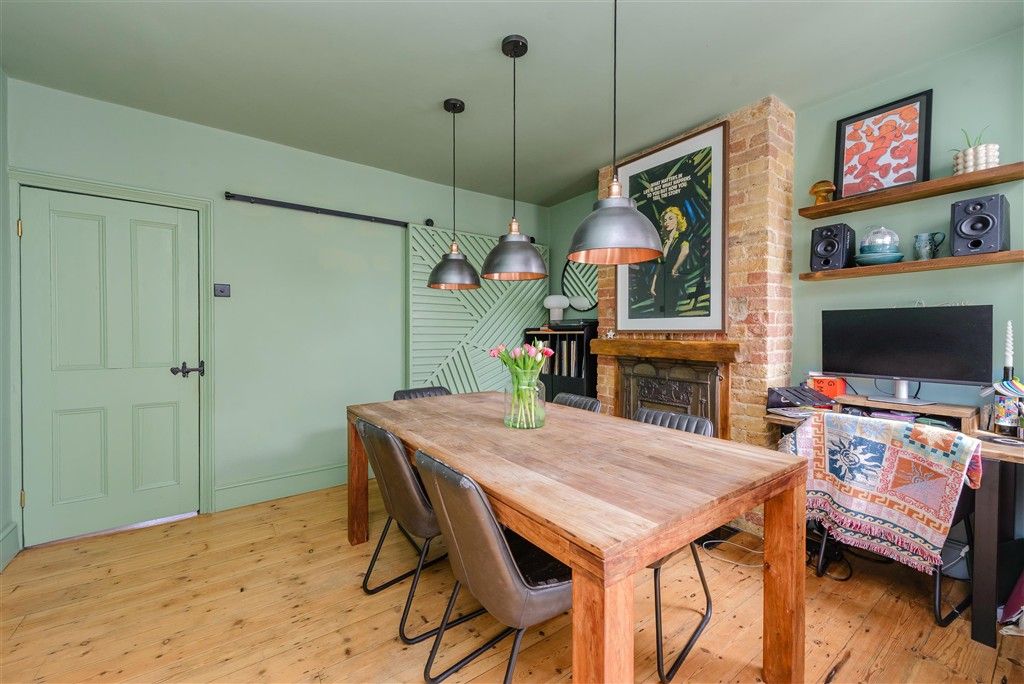 Property photo 3 of 9 Dining Area