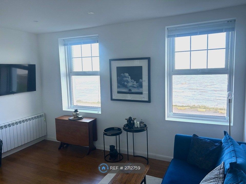 Property photo 2 of 15 Sea View - Living Room