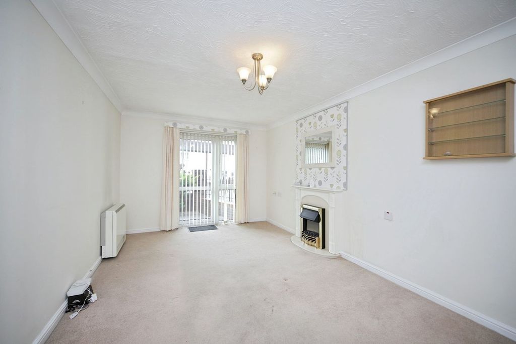 Property photo 2 of 19