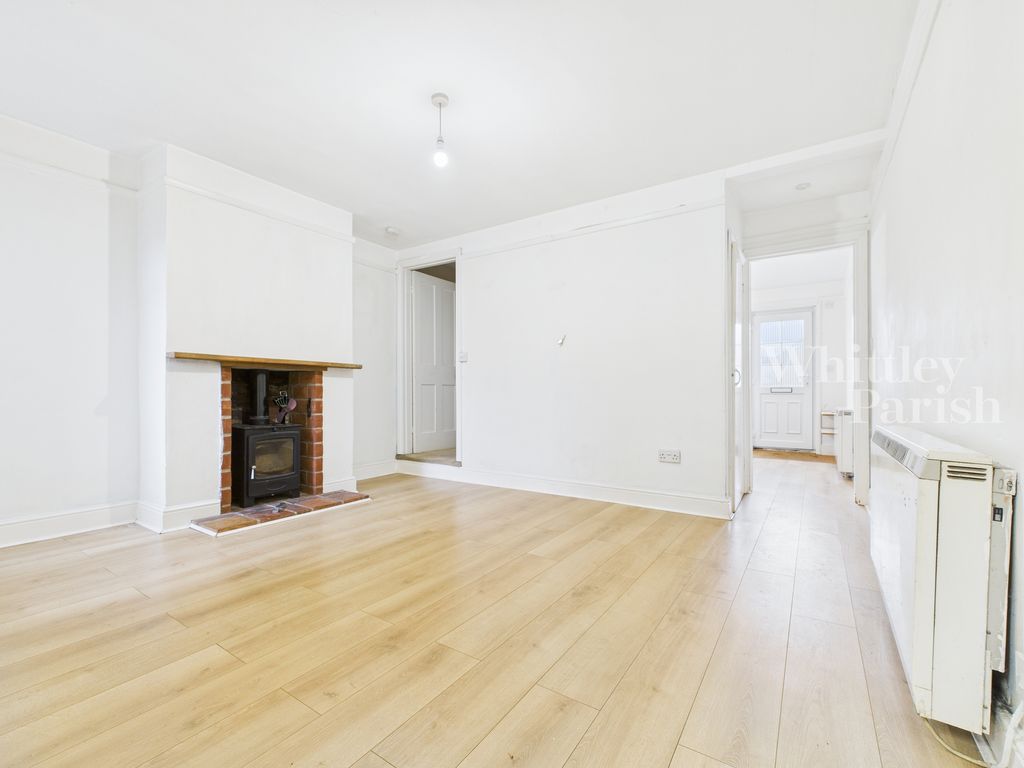 Property photo 3 of 21 Cam04332G0-Pr0595-Still014