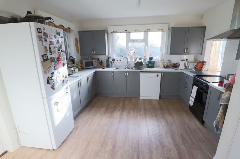 Property photo 2 of 14 Photo 3