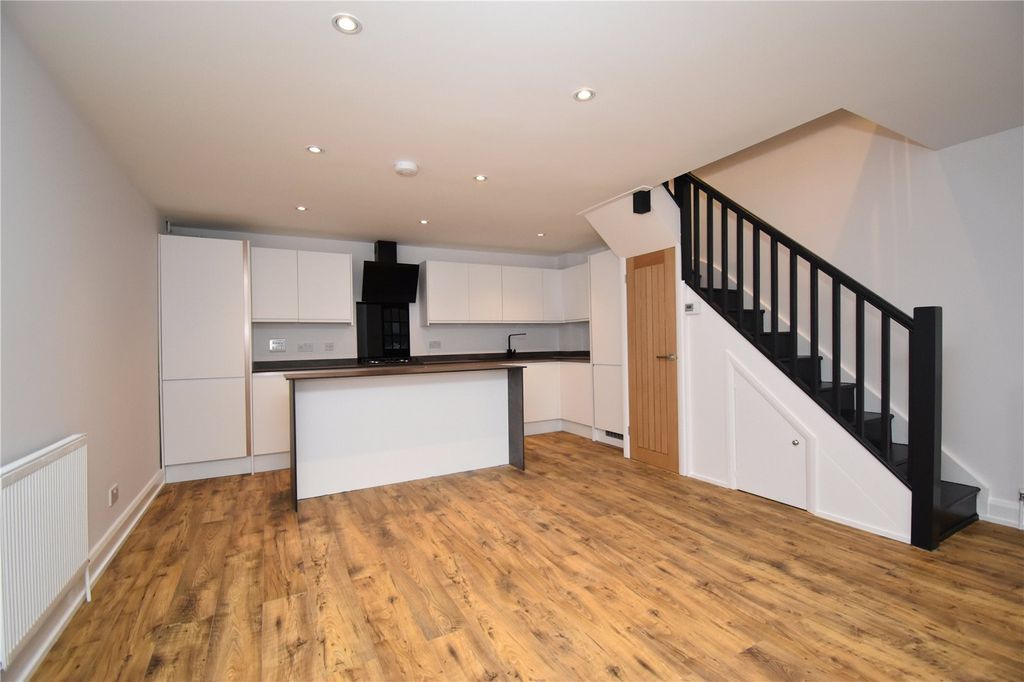 Property photo 1 of 9 Picture No. 22