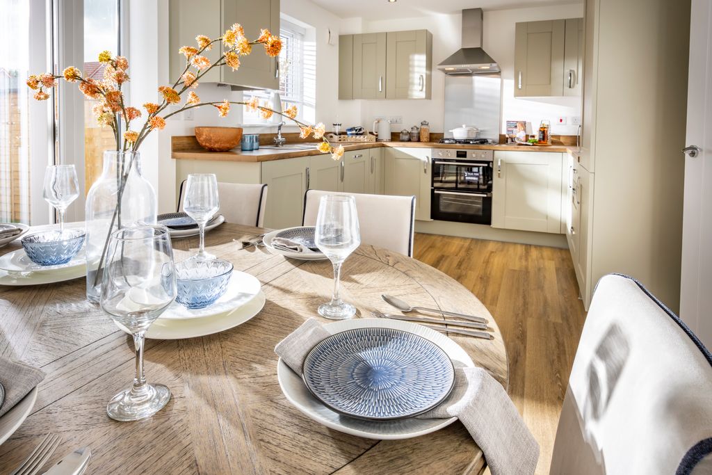 Property photo 3 of 11 Newbury Showhome