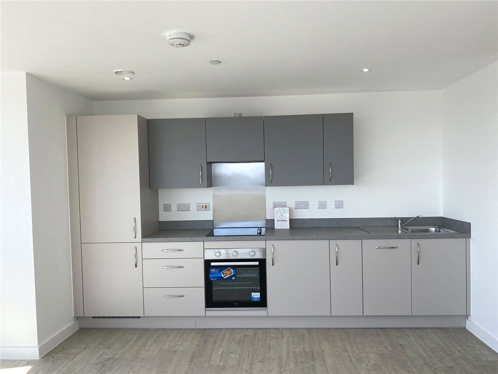 Property photo 3 of 8 Picture No. 06